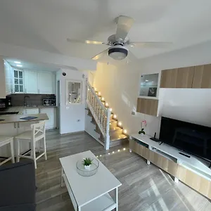 https://apartamento-gustamar-2.in-canary-islands.com