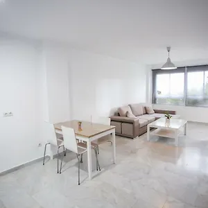  Apartamento Apartamento En La Carihuela Con Piscina Y Parking, Al Lado De La Playa